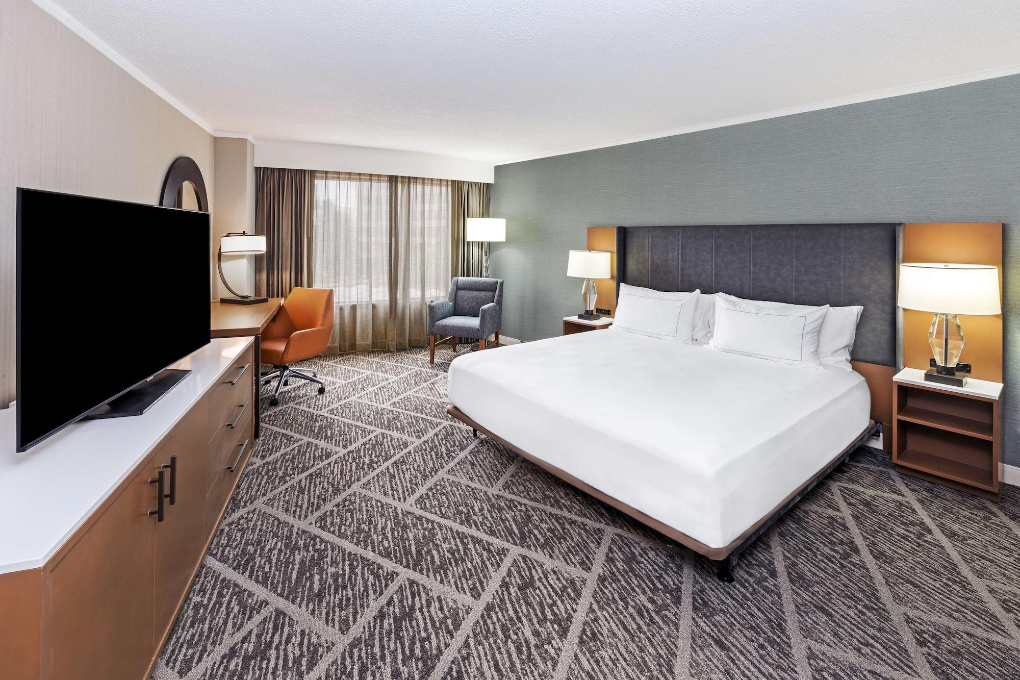Doubletree By Hilton Tulsa At Warren Place Εξωτερικό φωτογραφία