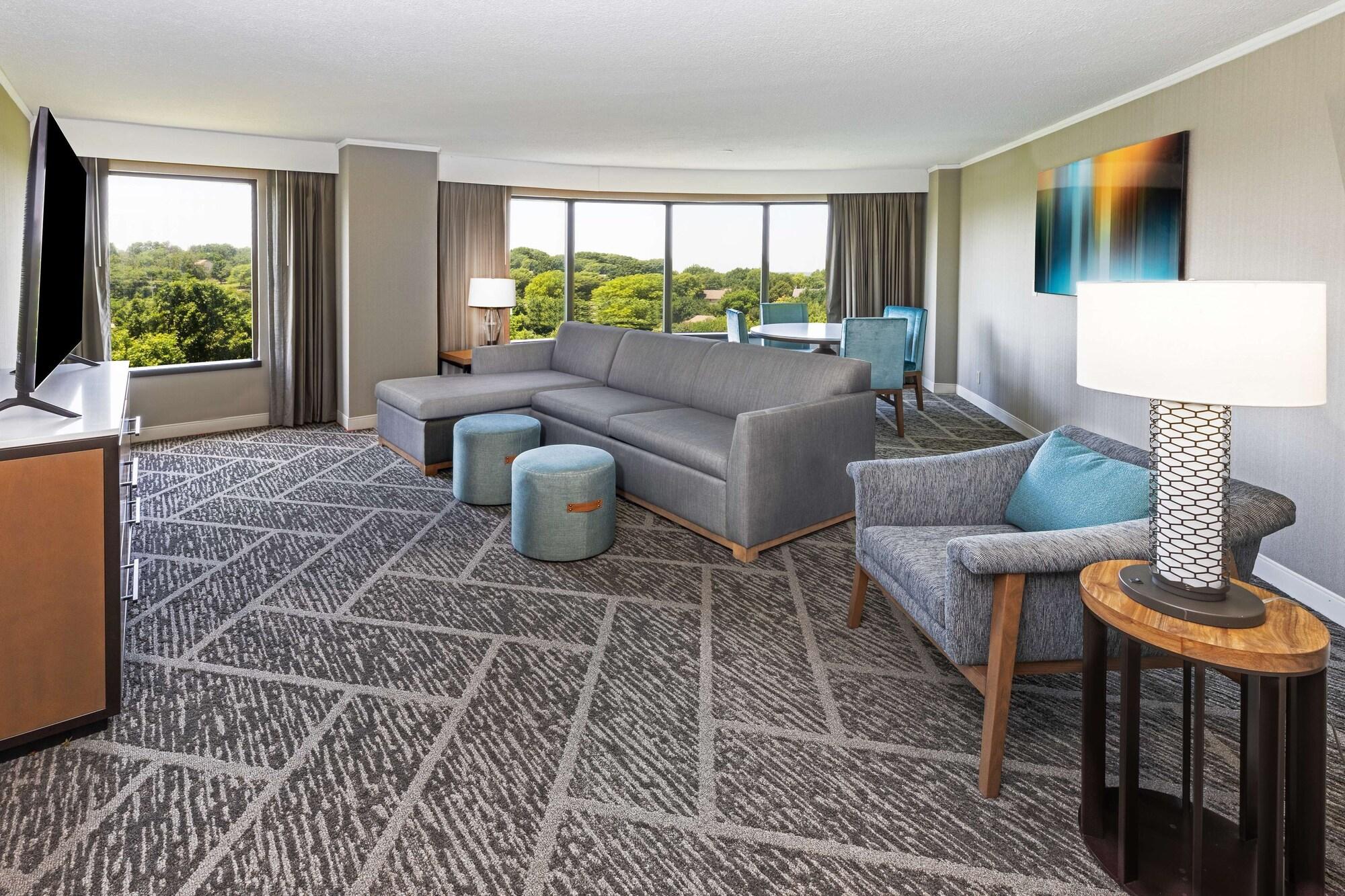 Doubletree By Hilton Tulsa At Warren Place Εξωτερικό φωτογραφία