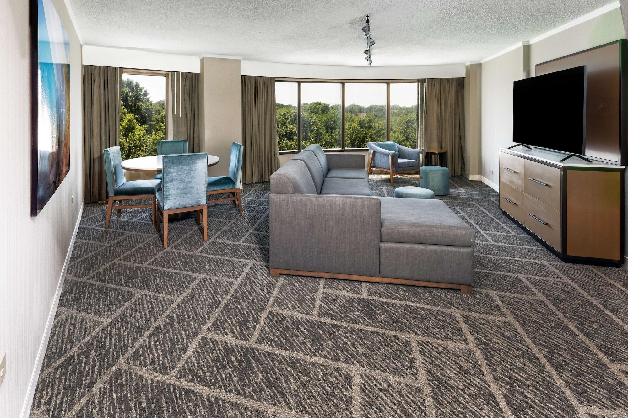 Doubletree By Hilton Tulsa At Warren Place Εξωτερικό φωτογραφία