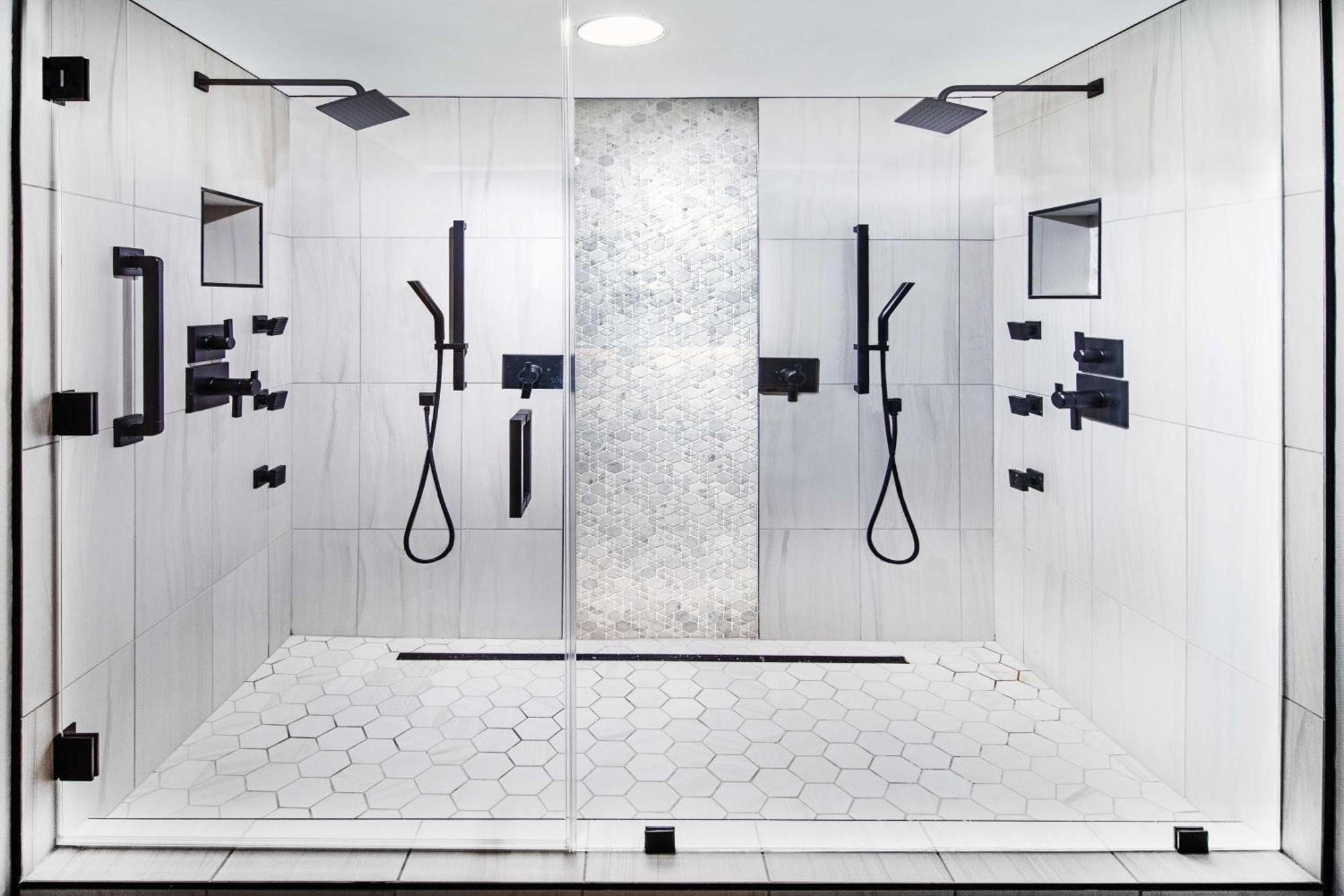 Doubletree By Hilton Tulsa At Warren Place Εξωτερικό φωτογραφία