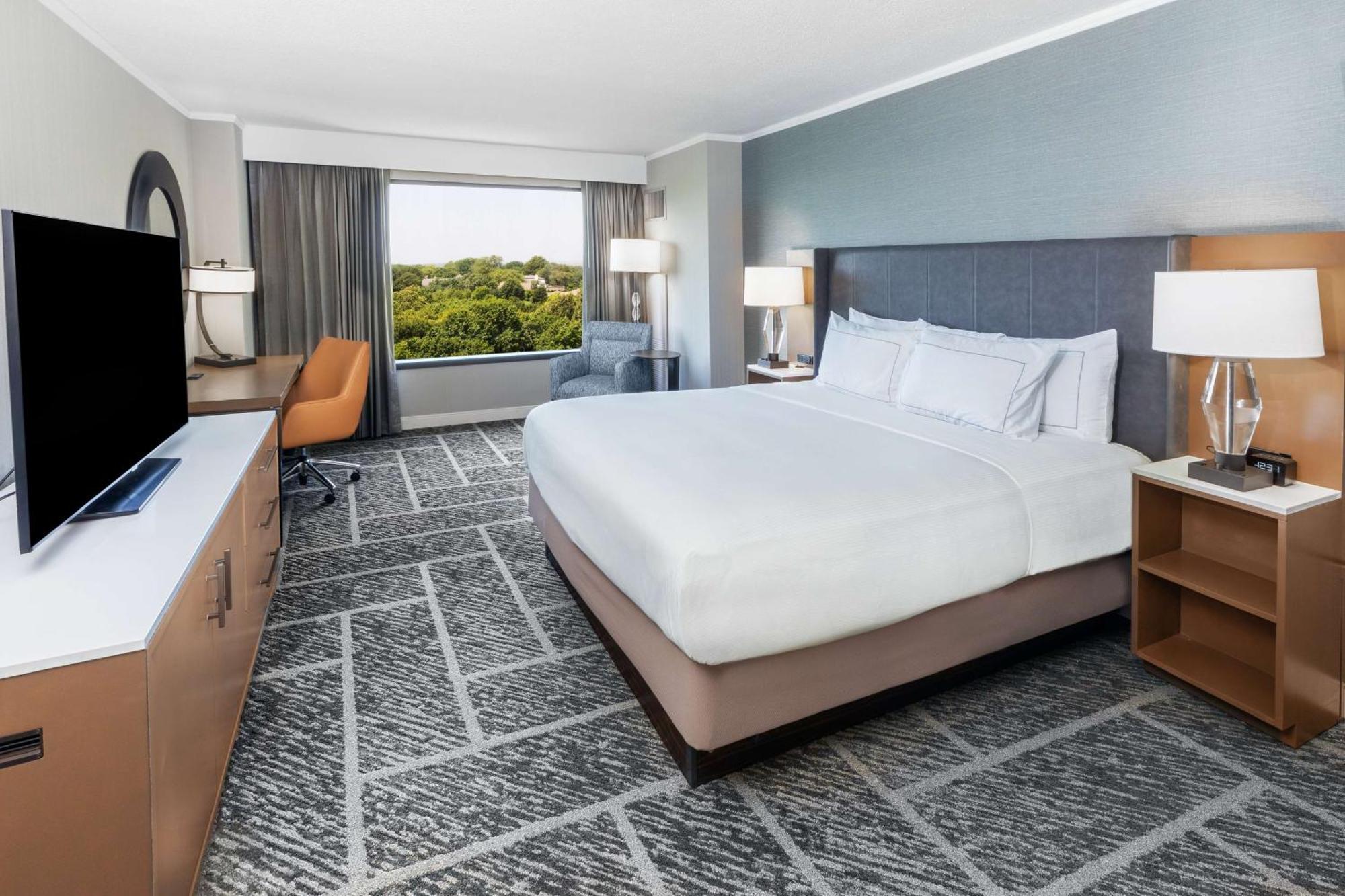 Doubletree By Hilton Tulsa At Warren Place Εξωτερικό φωτογραφία