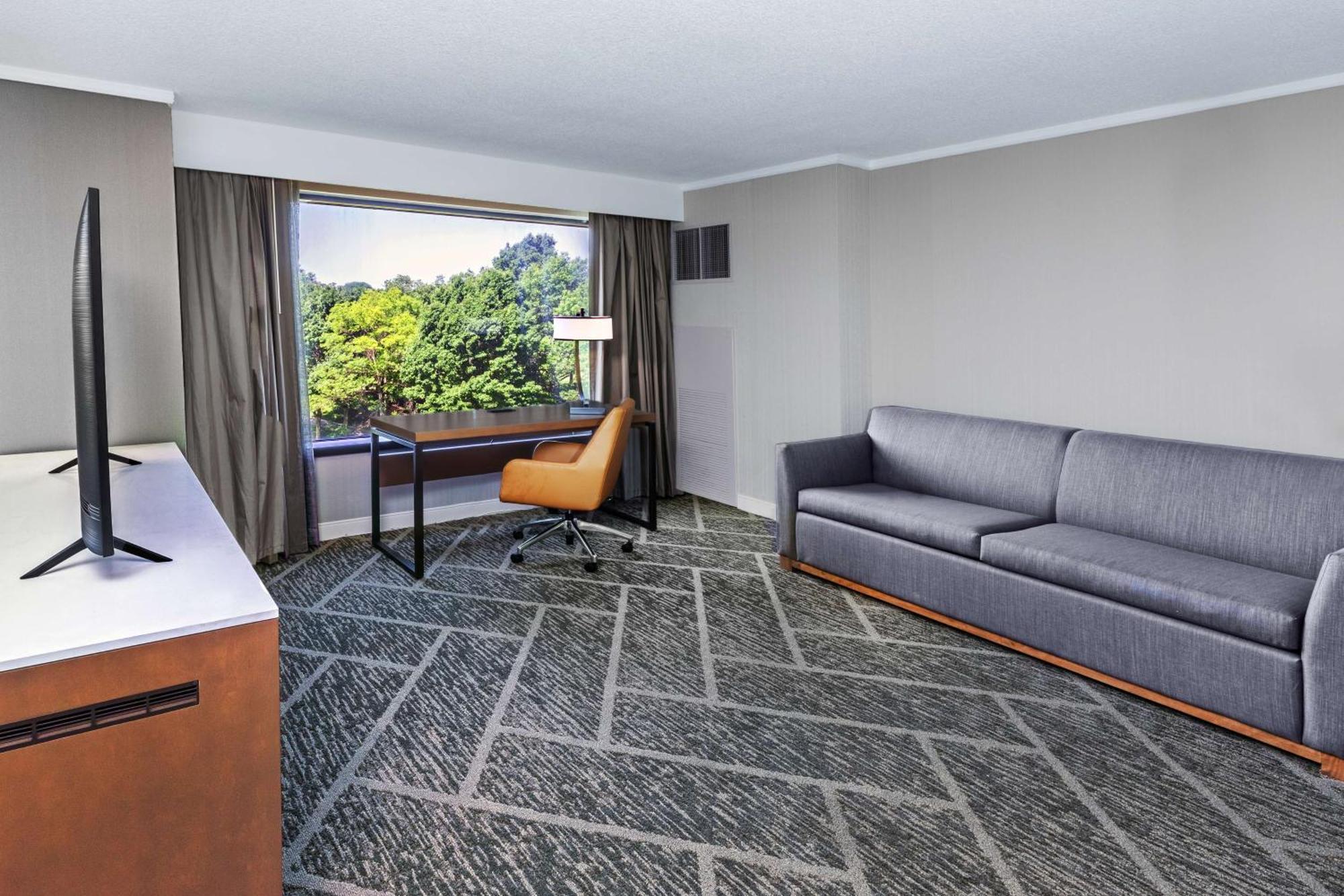 Doubletree By Hilton Tulsa At Warren Place Εξωτερικό φωτογραφία