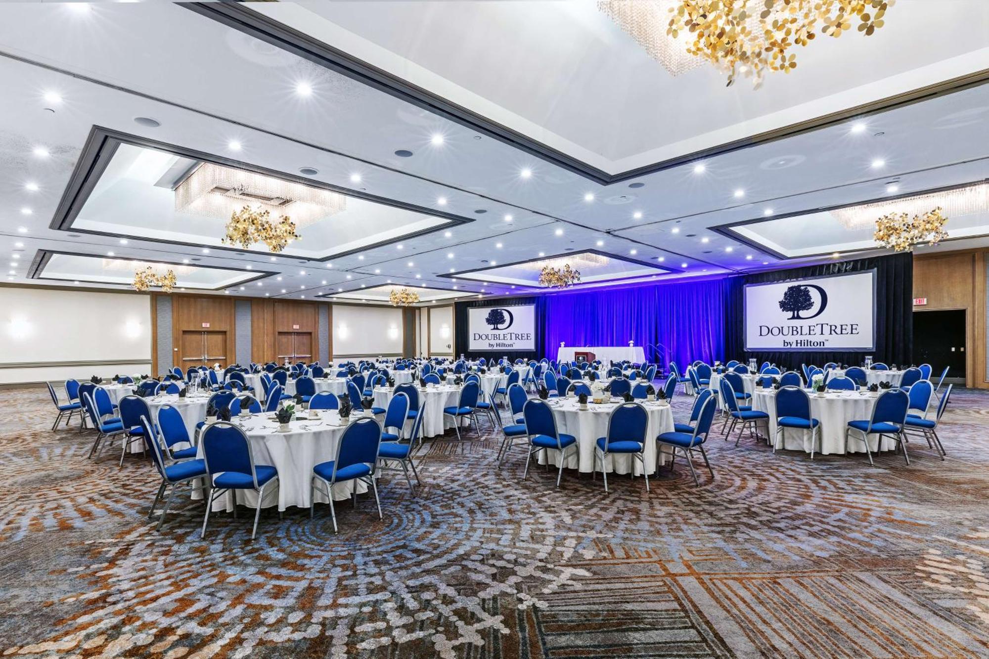 Doubletree By Hilton Tulsa At Warren Place Εξωτερικό φωτογραφία