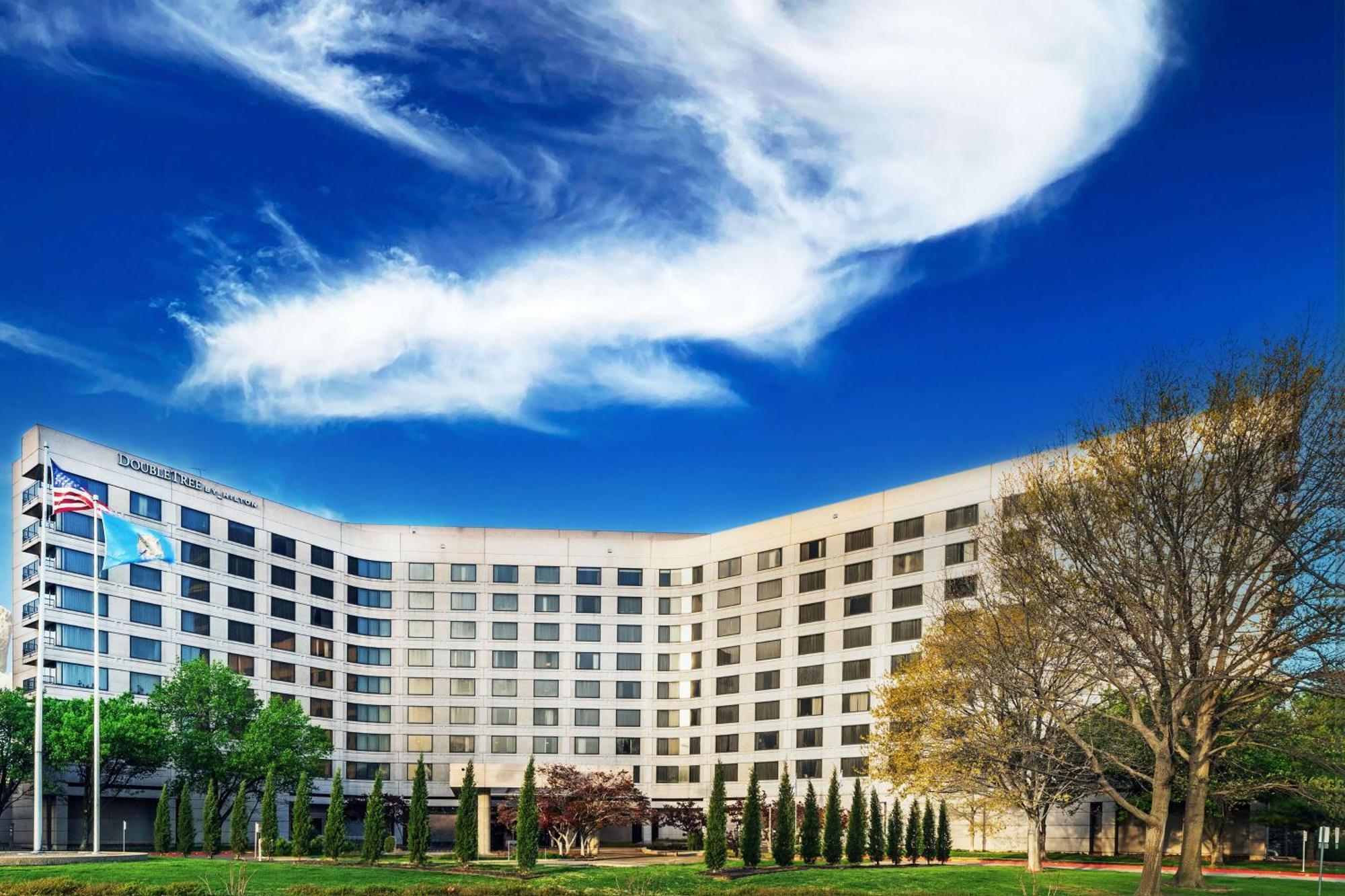 Doubletree By Hilton Tulsa At Warren Place Εξωτερικό φωτογραφία